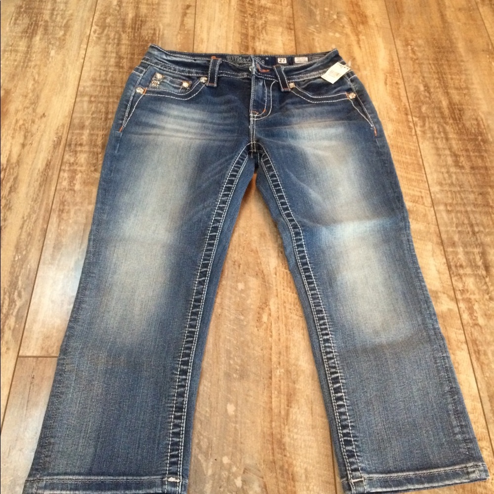Miss Me Capri Size 27
